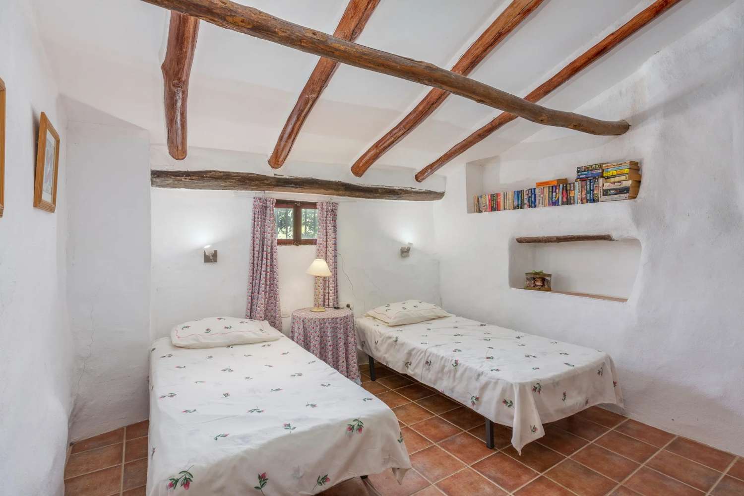 CHARACTER COTTAGE ANDALUSIAN CORTIJO WITH POOL & STUNNING VIEWS