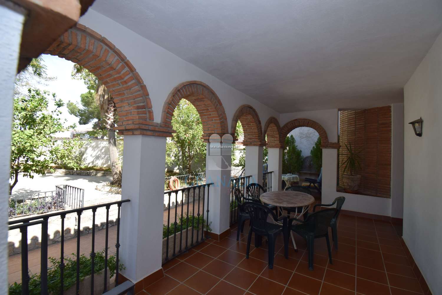 Freistehende Villa, 15 Minuten von der Stadt Granada entfernt