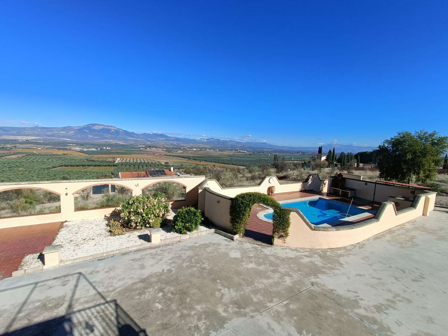 Talo myynnissä Moraleda de Zafayona