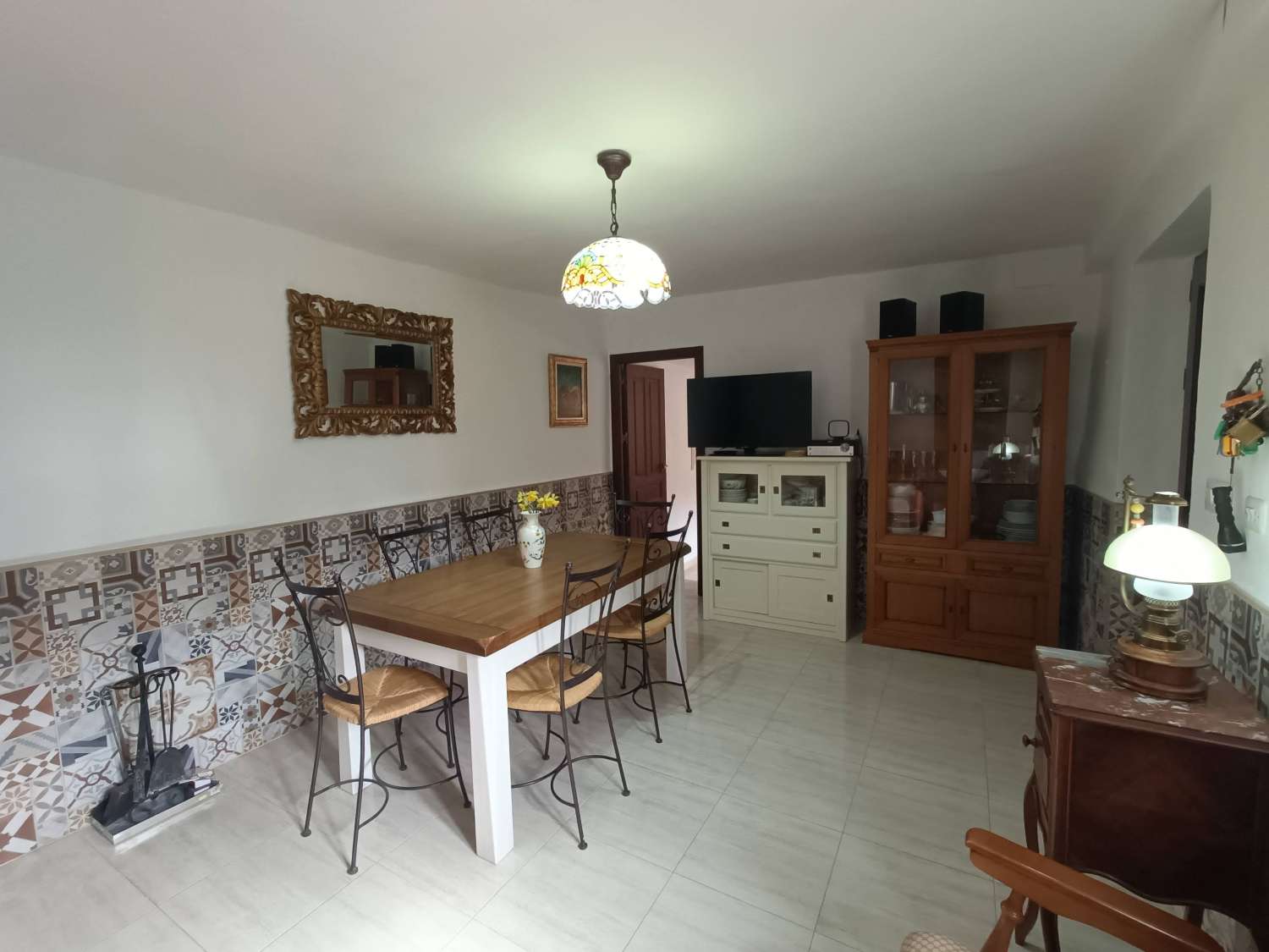 Lovely 5 bed detached country home in a peaceful location, good access and all main services