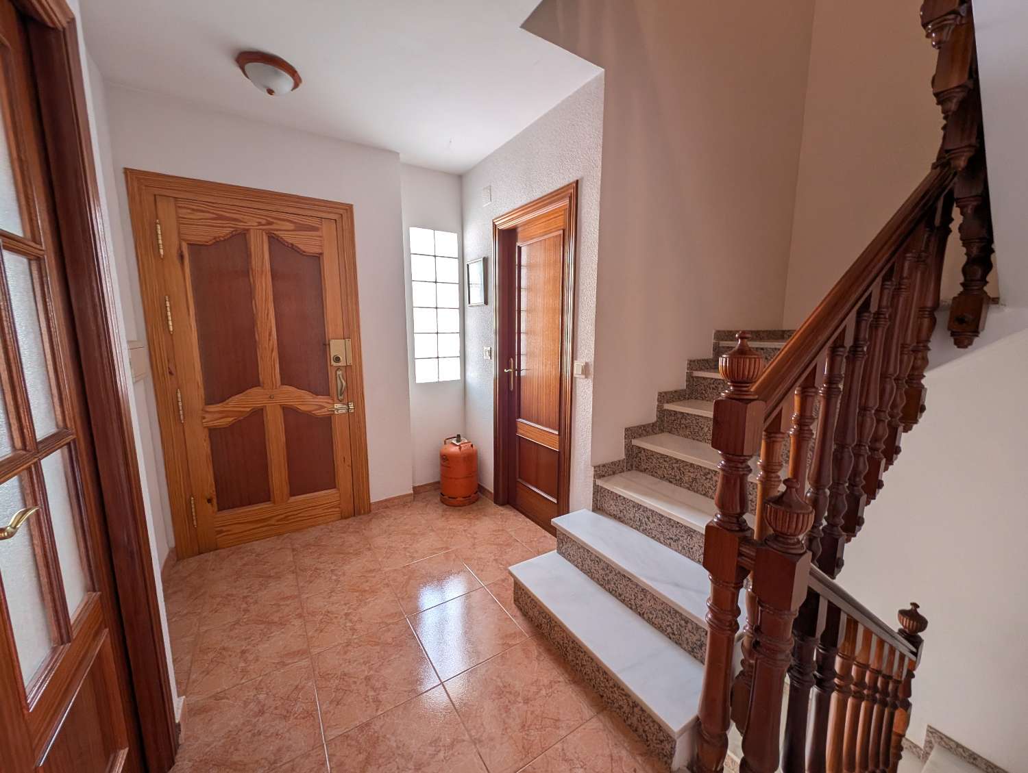 Authentic Andalusian Townhouse for Sale in Tocón, Granada – Terrace, Large Patio & Apartment Potential