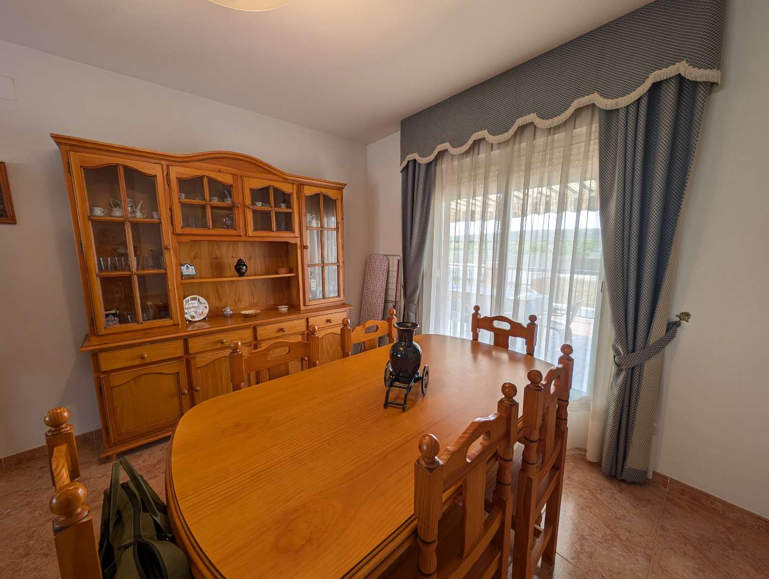 Authentic Andalusian Townhouse for Sale in Tocón, Granada – Terrace, Large Patio & Apartment Potential