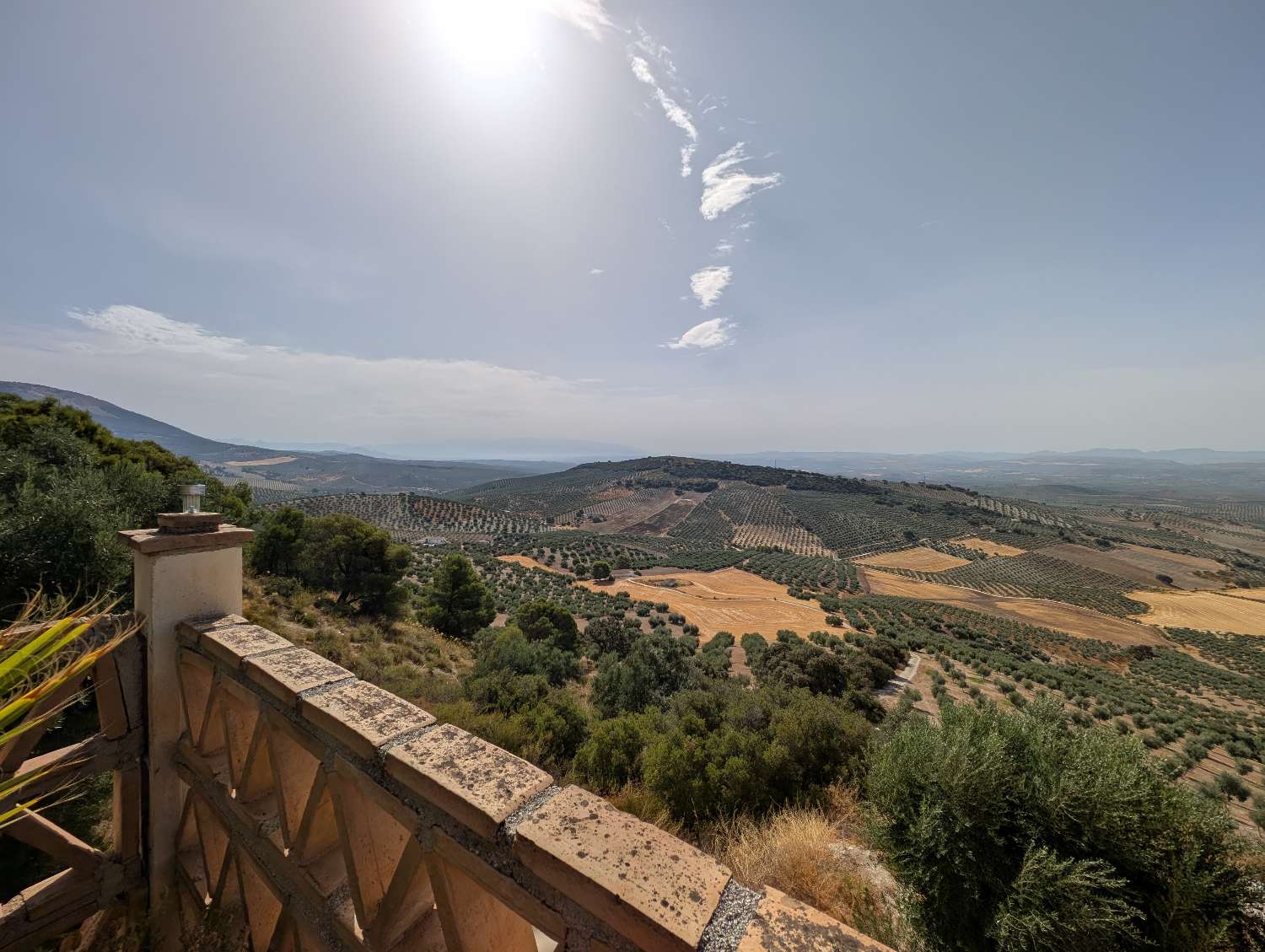 Fantastic country home with Spectacular views toward the Sierra Nevada