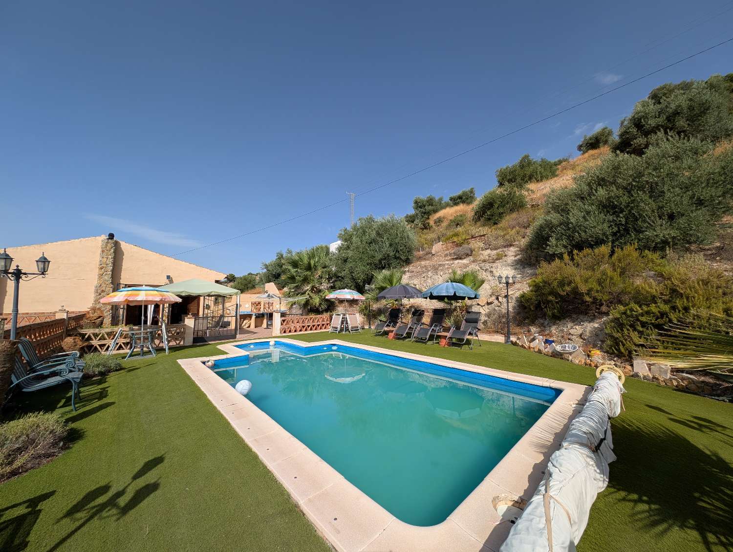 Fantastic country home with Spectacular views toward the Sierra Nevada
