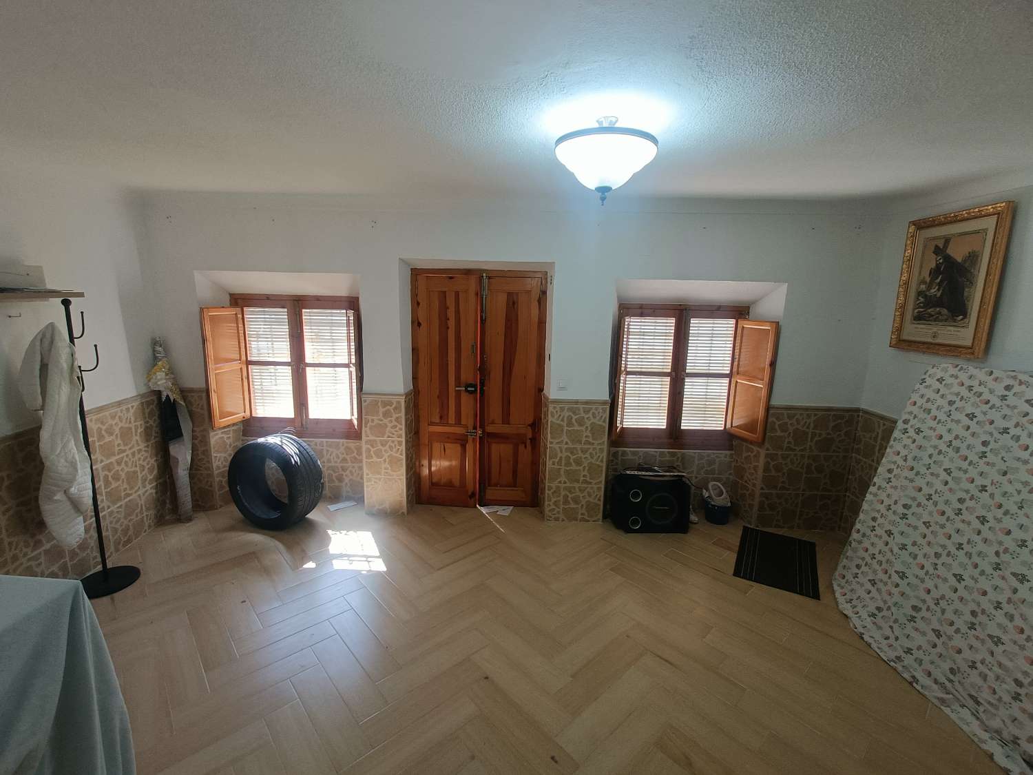 Fully renovated village house ready to move into