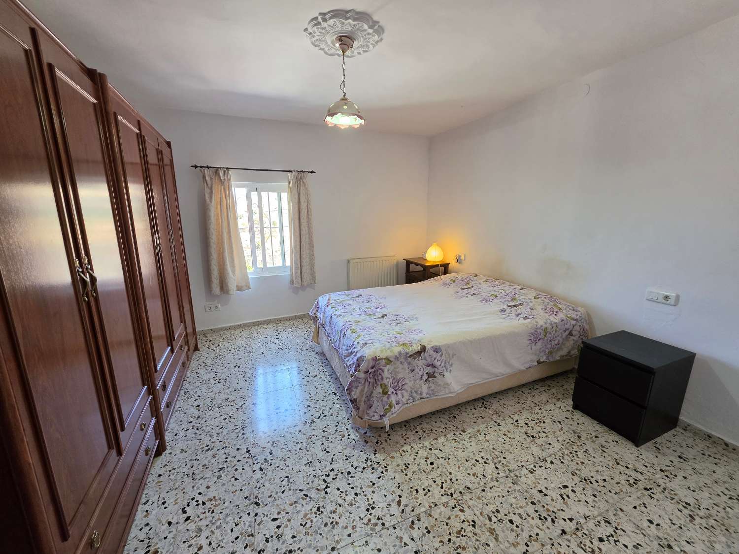 Talo myynnissä Alhama de Granada