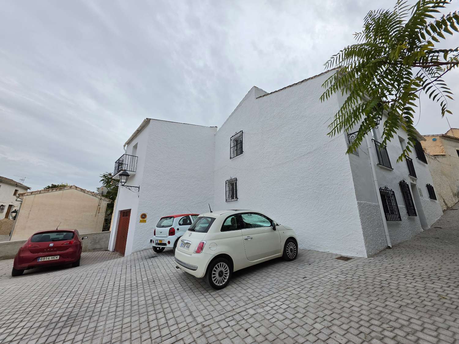 Talo myynnissä Alhama de Granada