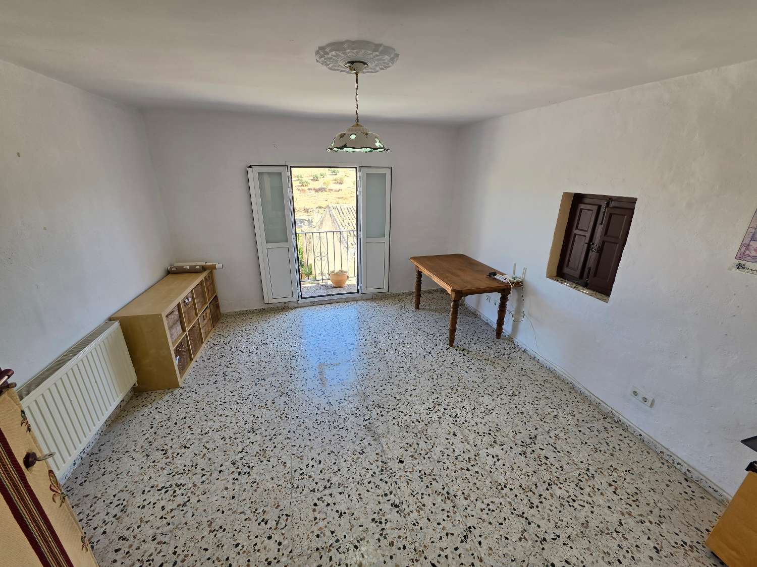 Talo myynnissä Alhama de Granada