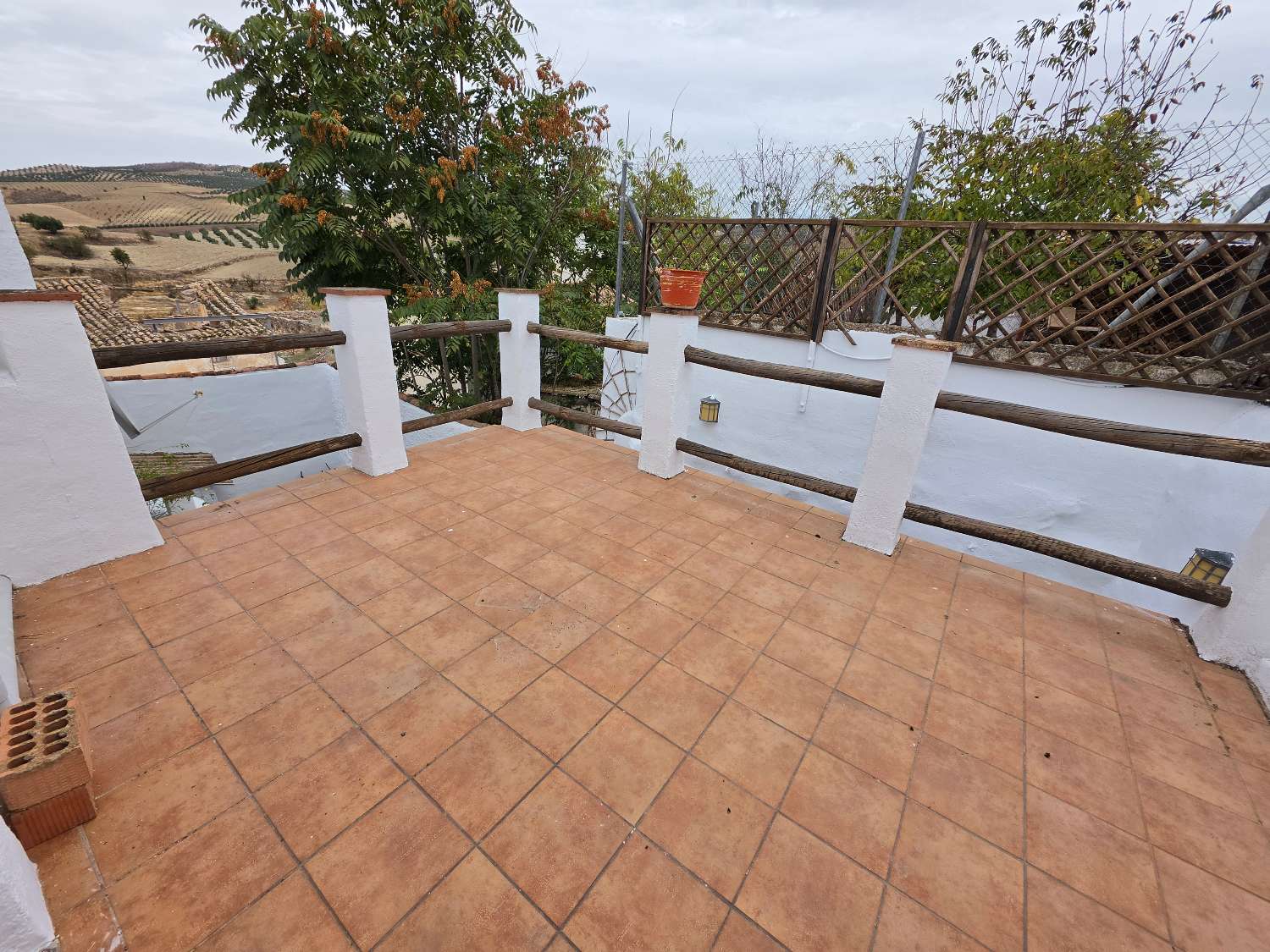 Talo myynnissä Alhama de Granada