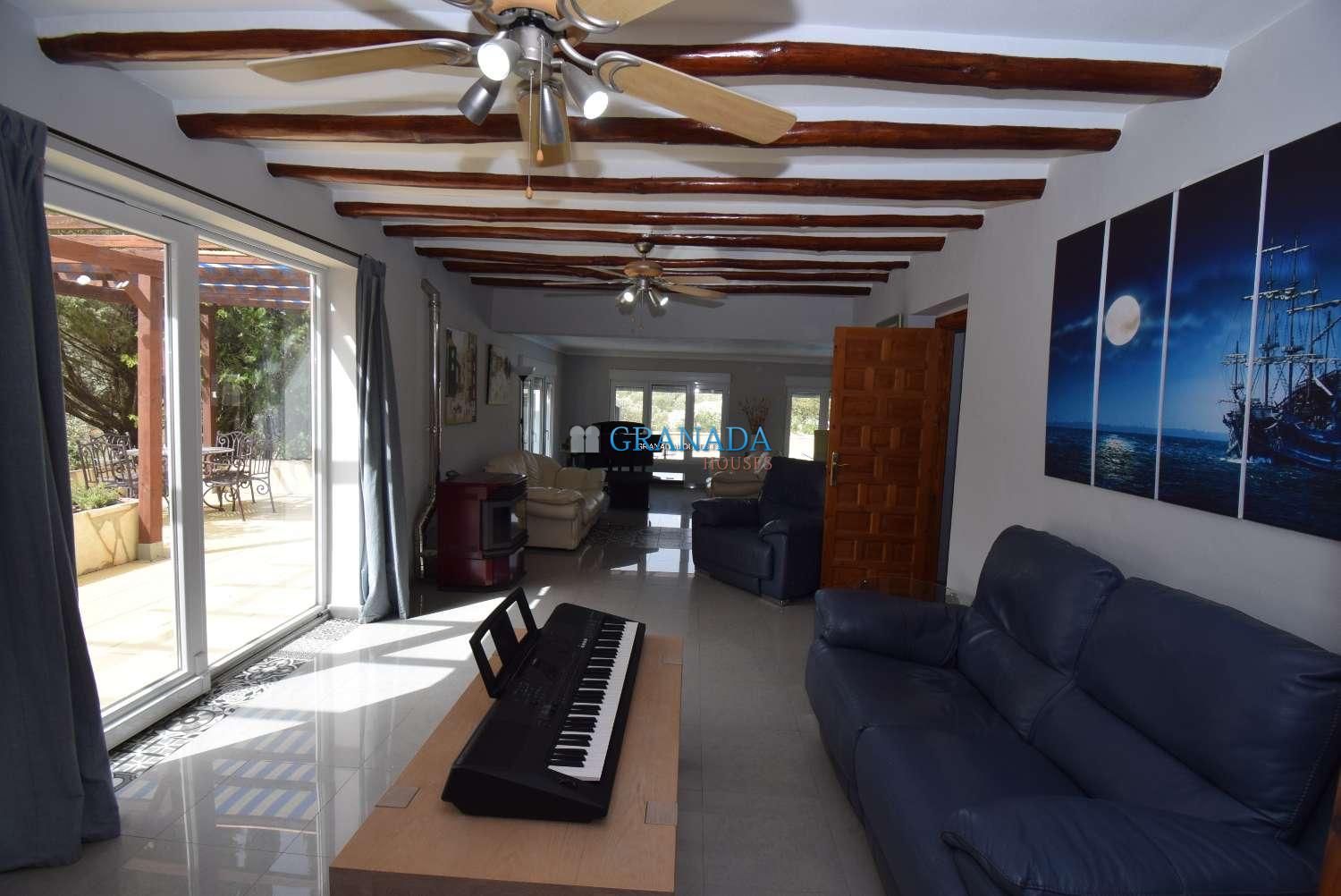 Country Property for sale in RiofríoFuente CamachoCuesta Blanca (Loja