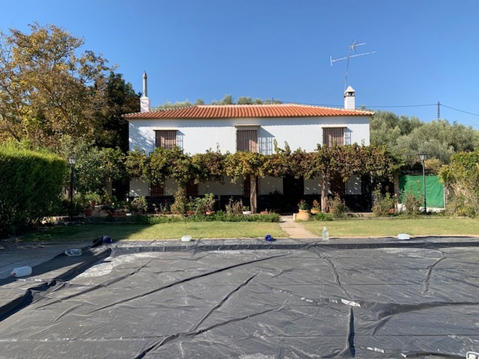 MAISON RURALE INDÉPENDANTE AVEC PISCINE ET BEAUCOUP DE TERRAIN