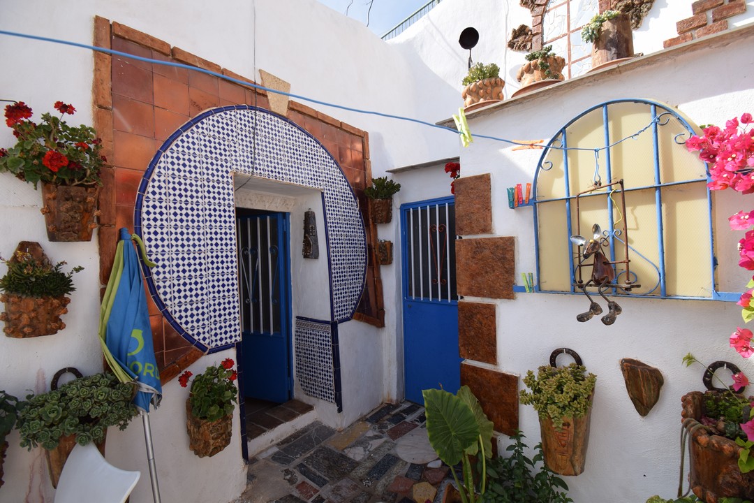 SCHÖNES HÖHLENHAUS ZU VERKAUFEN IN GRANADA, ANDALUSIEN