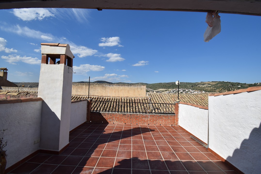 MAISON DE VILLE AVEC 2 TERRASSES ET VUES FANTASTIQUES