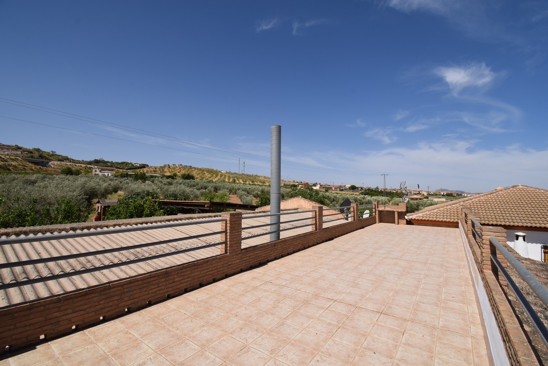 BELLISSIMA CASA DI CAMPAGNA CON MOLTO FASCINO E TANTE POSSIBILITA&#39;...