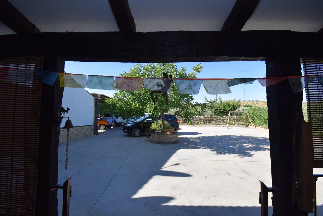 BELLISSIMA CASA DI CAMPAGNA CON MOLTO FASCINO E TANTE POSSIBILITA&#39;...