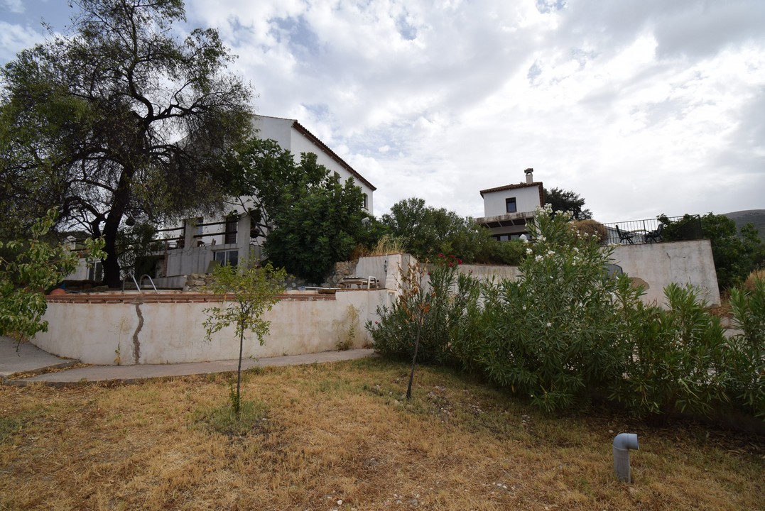 ESTUPENDA CASA DE CAMPO CON ANEXO INDEPENDIENTE, PISCINA Y ESTUPENDAS VISTAS