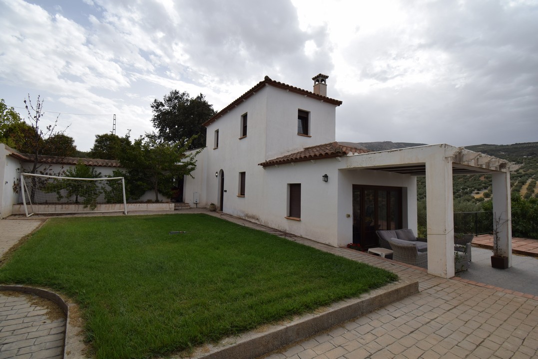 ESTUPENDA CASA DE CAMPO CON ANEXO INDEPENDIENTE, PISCINA Y ESTUPENDAS VISTAS