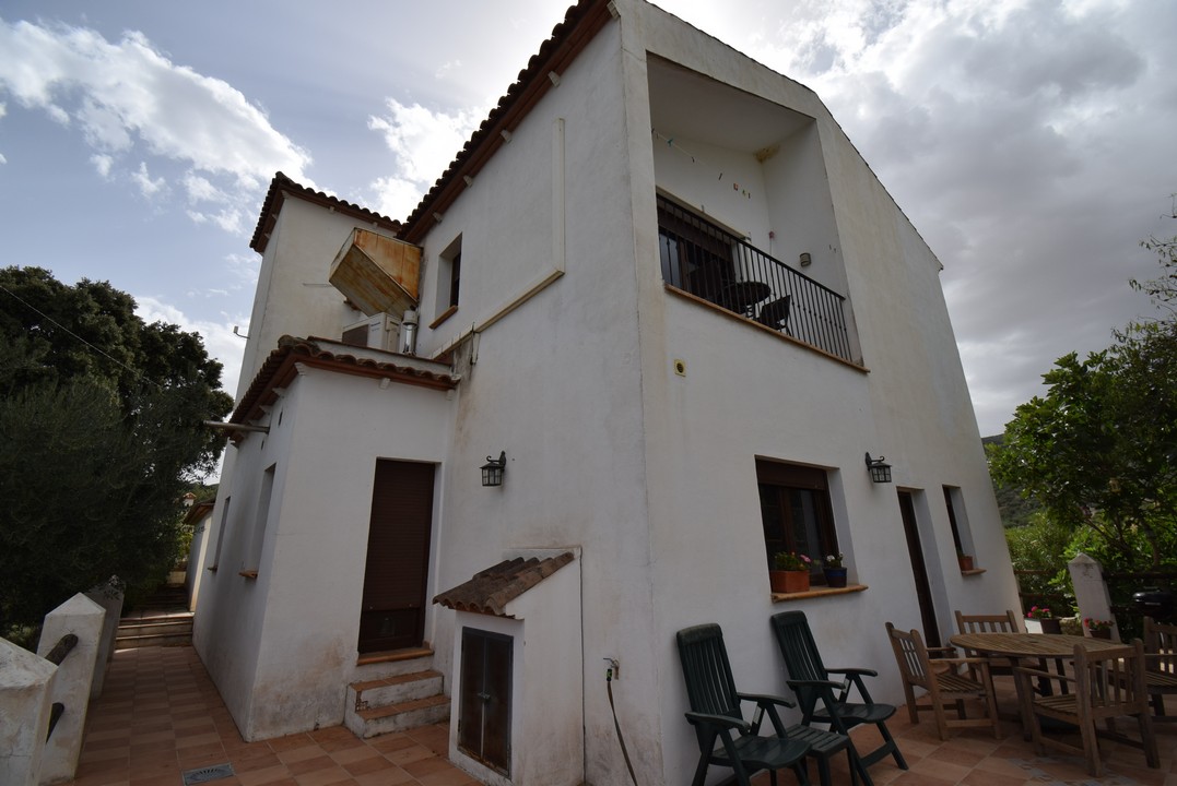 ESTUPENDA CASA DE CAMPO CON ANEXO INDEPENDIENTE, PISCINA Y ESTUPENDAS VISTAS