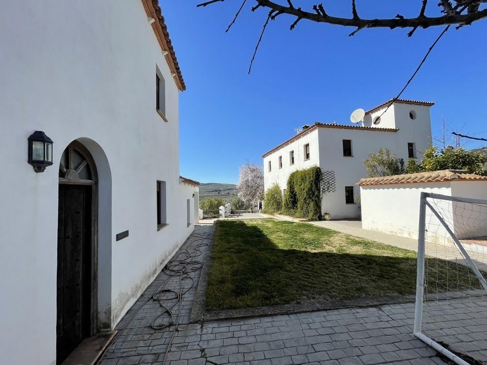 ESTUPENDA CASA DE CAMPO CON ANEXO INDEPENDIENTE, PISCINA Y ESTUPENDAS VISTAS