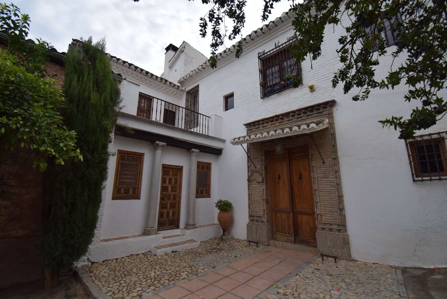 CASA SINGULAR A 10 MINUTOS DE GRANADA