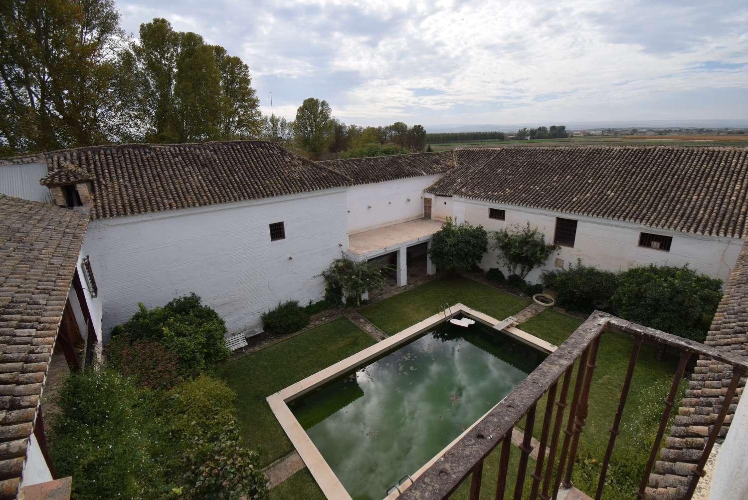 CASA SINGULAR A 10 MINUTOS DE GRANADA