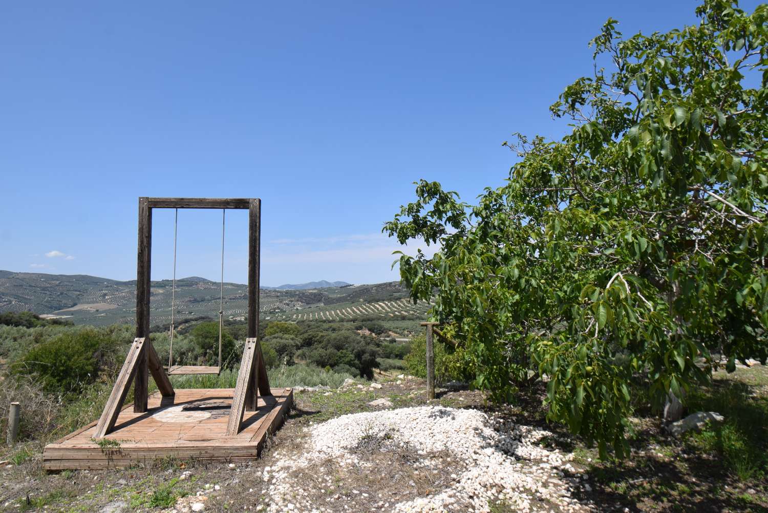 Precioso cortijo rústico, con 2 apartamentos independientes, piscina y estupendas vistas