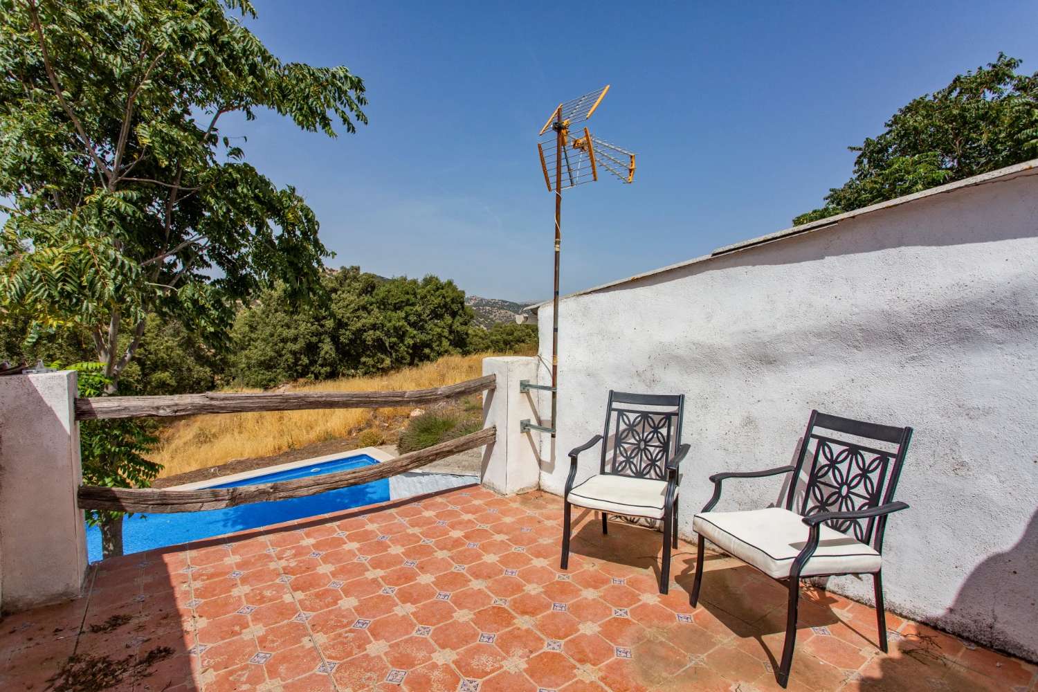 特色小屋安达卢西亚科尔蒂霍，可欣赏泳池和壮丽景色