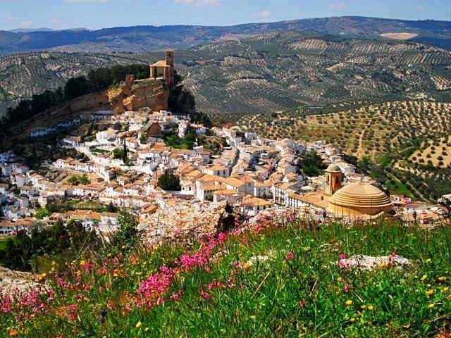 CASA RUSTICA CON MAGNIFICA VISTA IN ZONA MOLTO TRANQUILLA