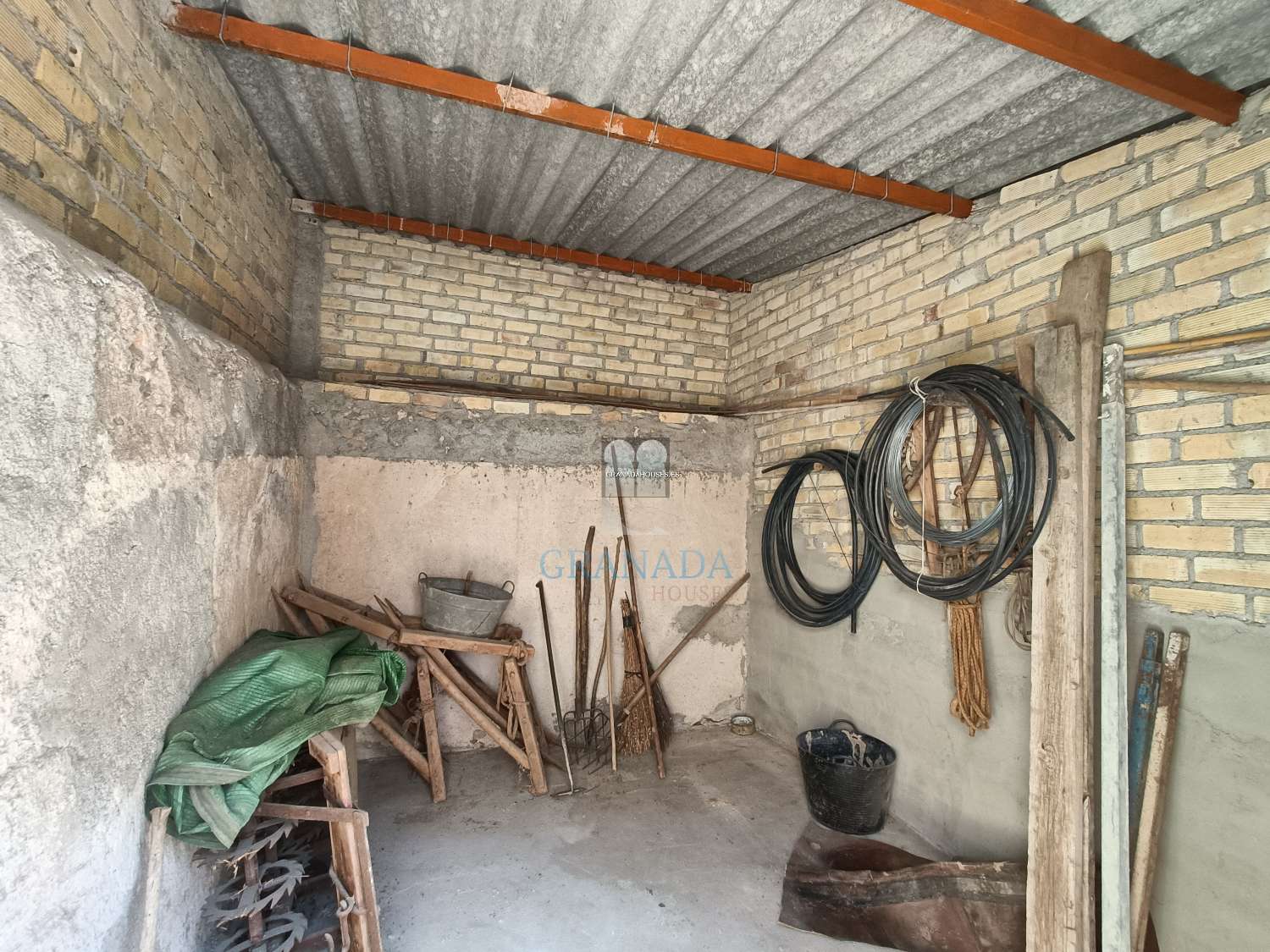 Casa di paese rustica con vista spettacolare e 4 lotti edificabili