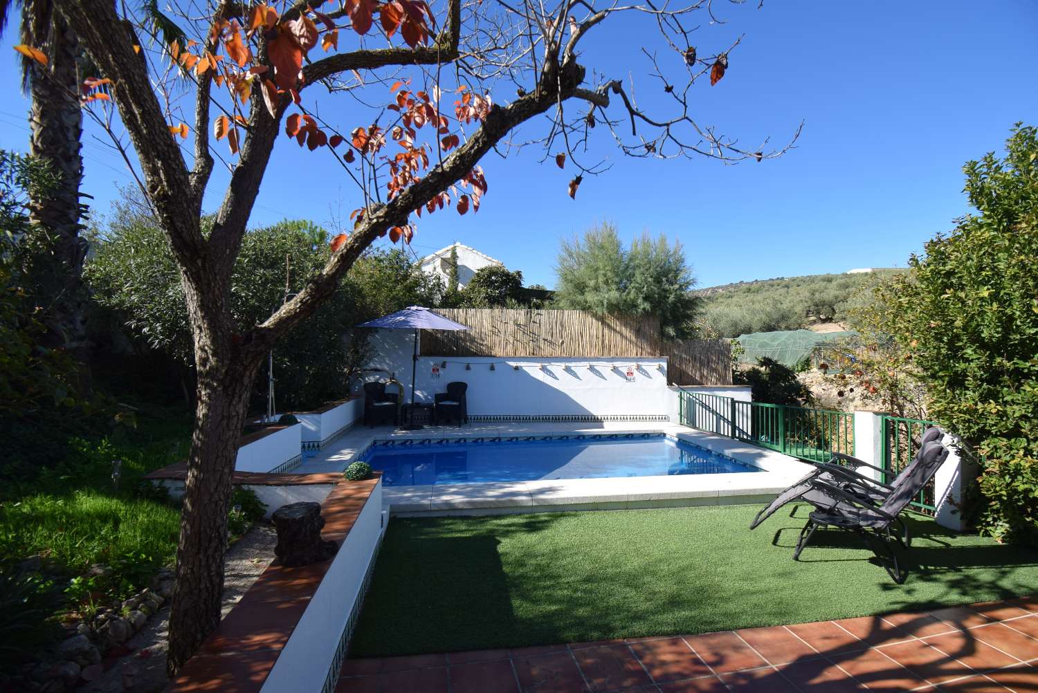 Schönes Ferienhaus mit Pool, Garten und schöner Aussicht