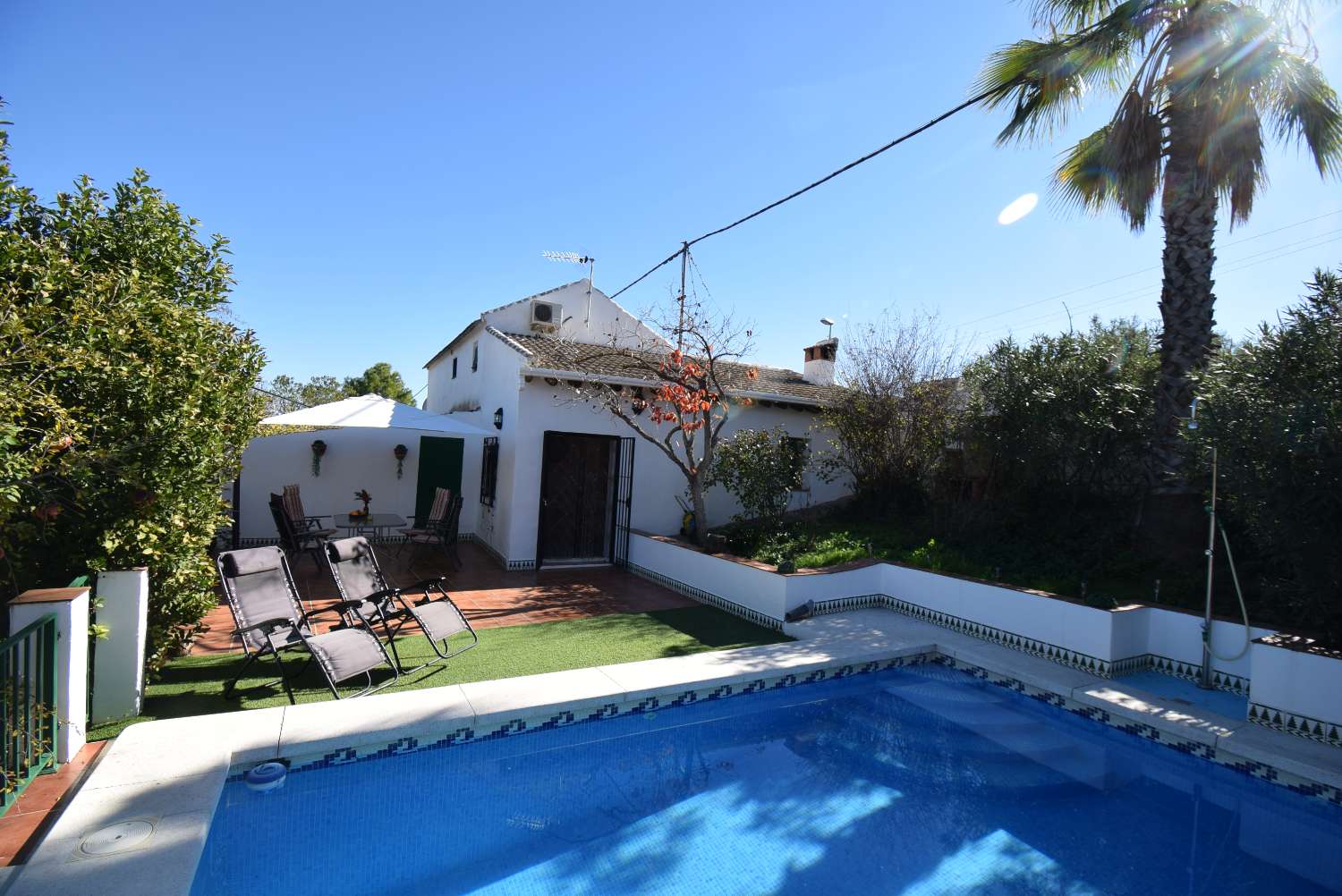 Charmant cottage avec piscine, jardin et belles vues