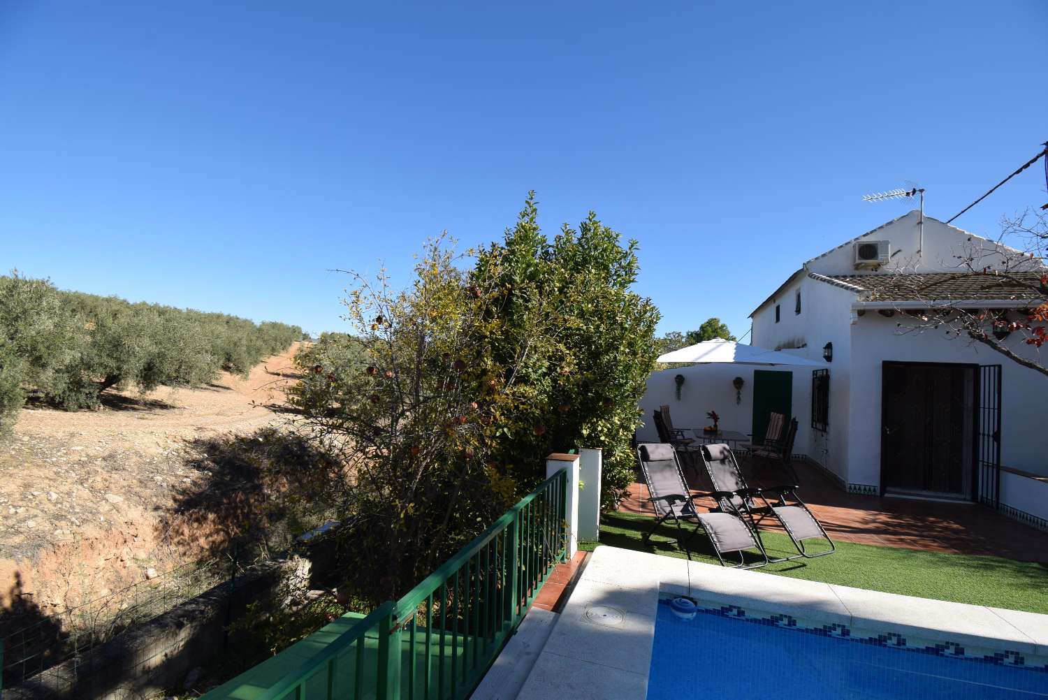 Lovely cottage with pool, garden and nice views