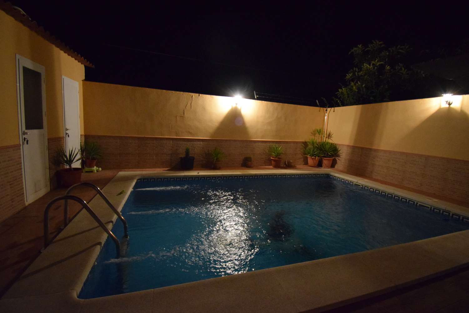 Great townhouse with sunny patio and private pool