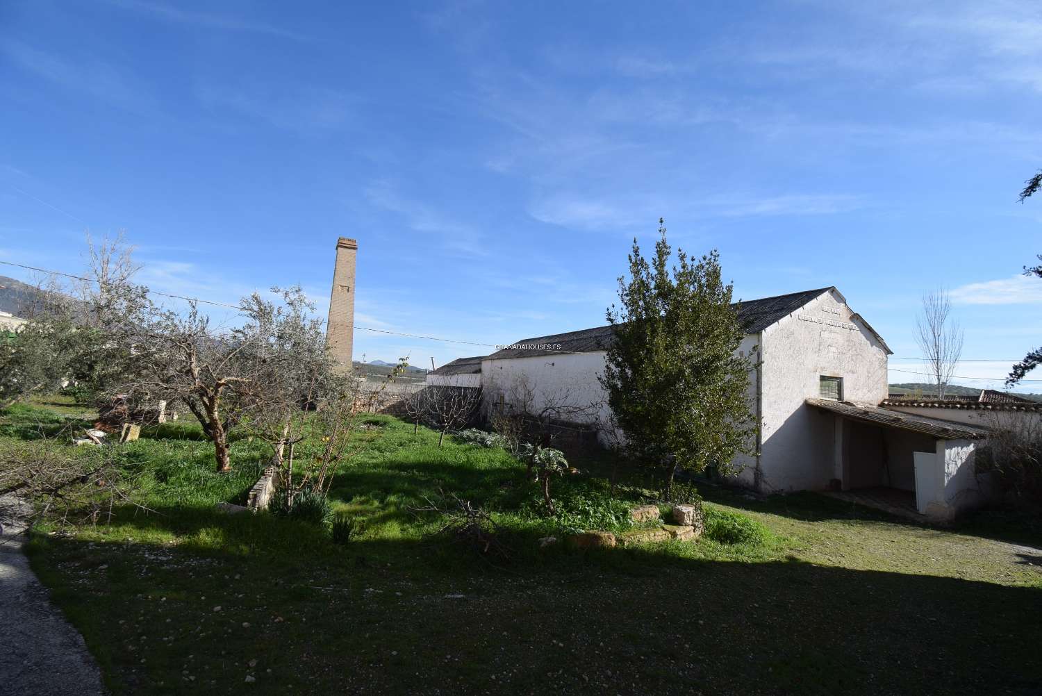 AFFARE MERAVIGLIOSO - GRANDE EDIFICIO STORICO VICINO ALLA CITTÀ DI GRANADA