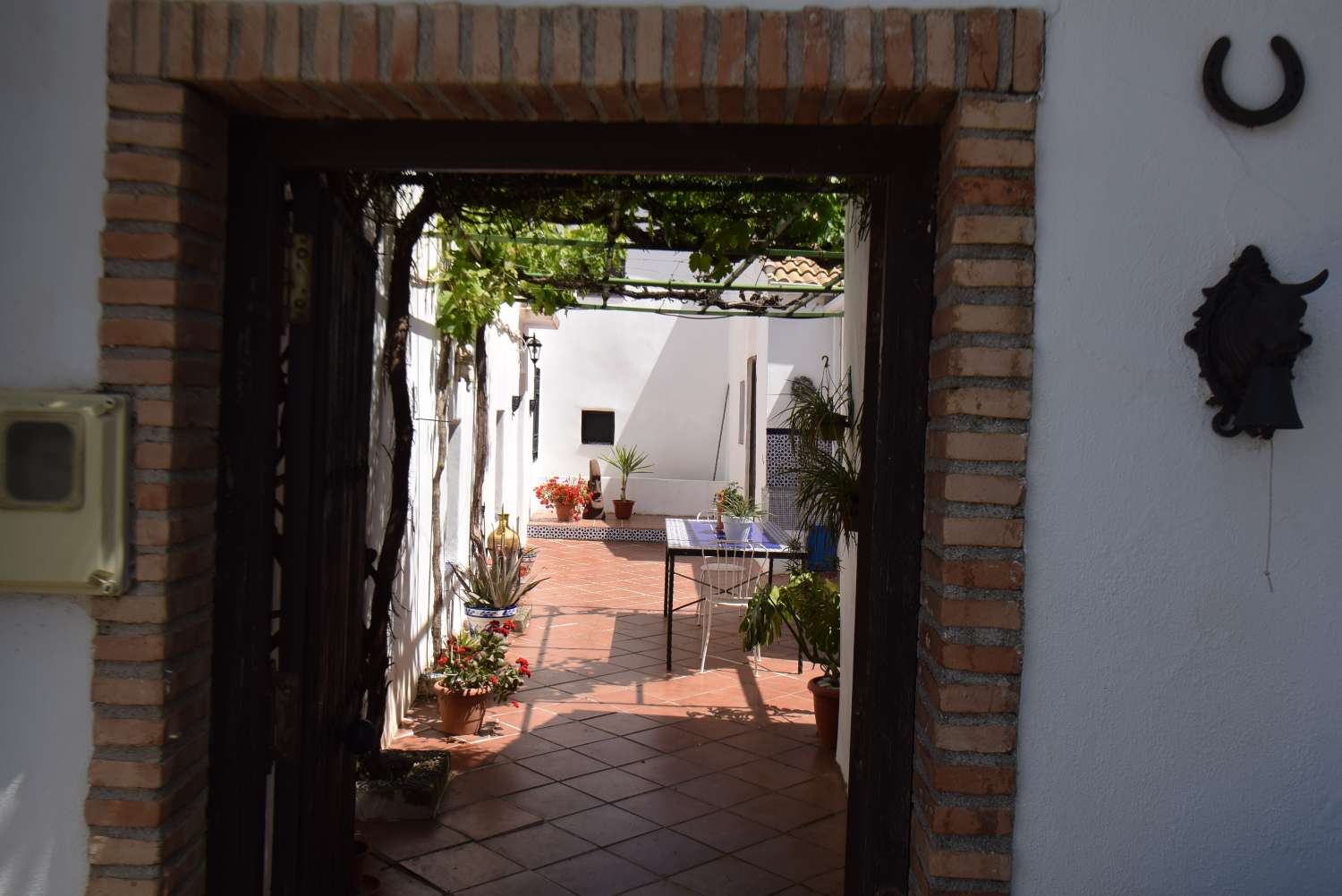 Karaktär andalusisk bondgårdsstil med 2 separata lägenheter