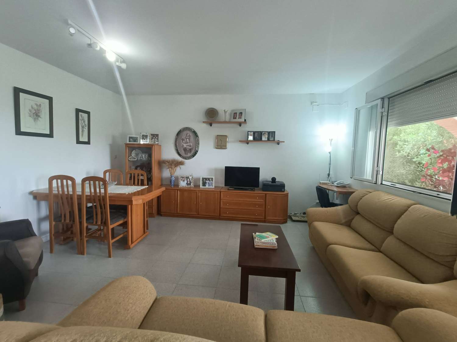 Gran casa independiente con magníficas vistas en las afueras del pueblo