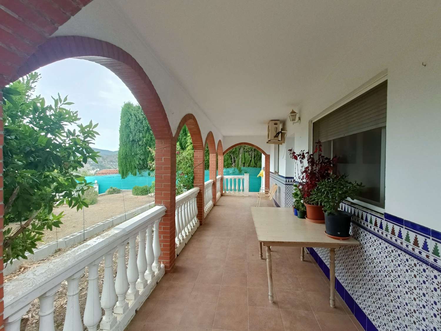 Gran casa independiente con magníficas vistas en las afueras del pueblo