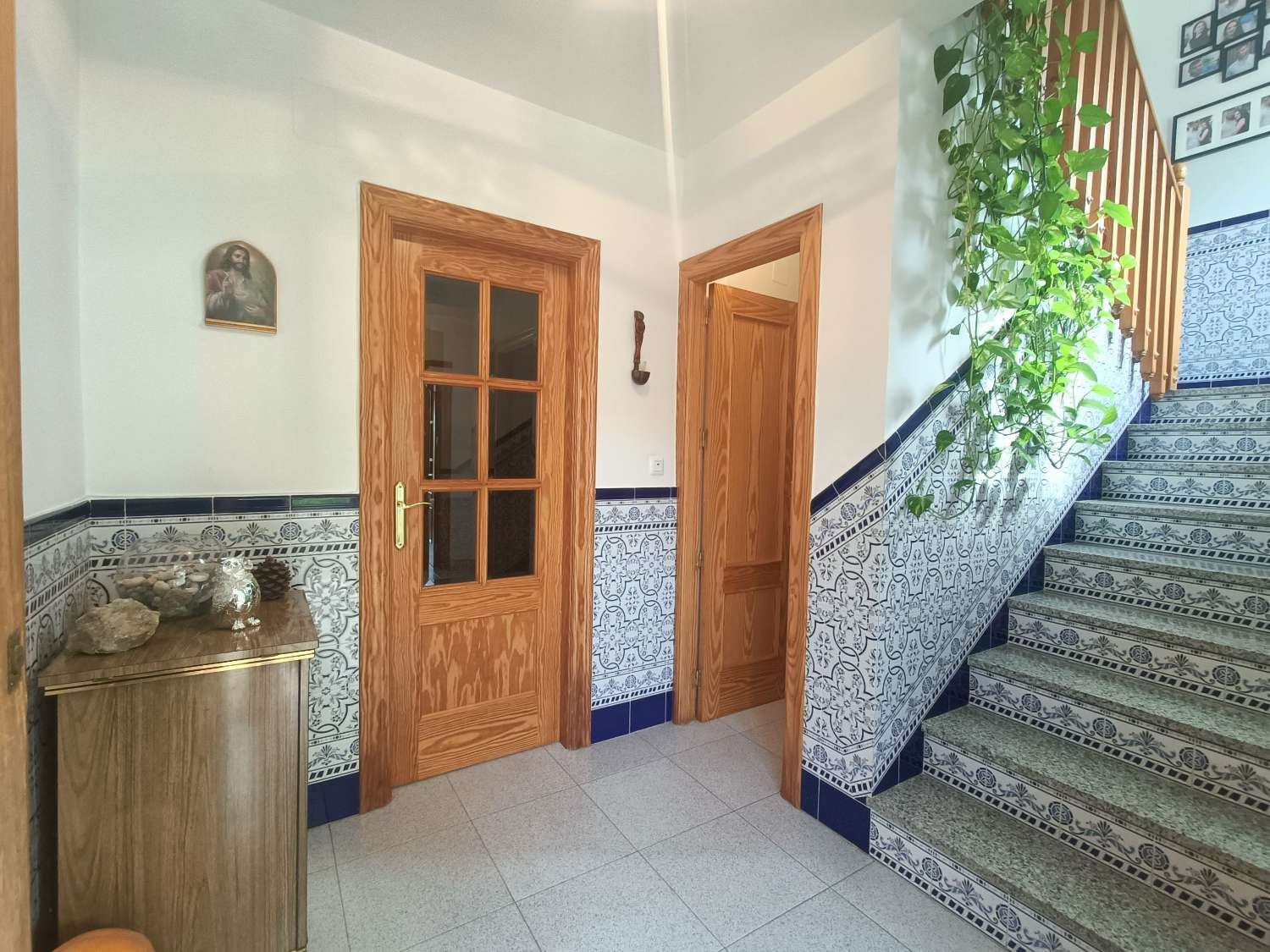Gran casa independiente con magníficas vistas en las afueras del pueblo