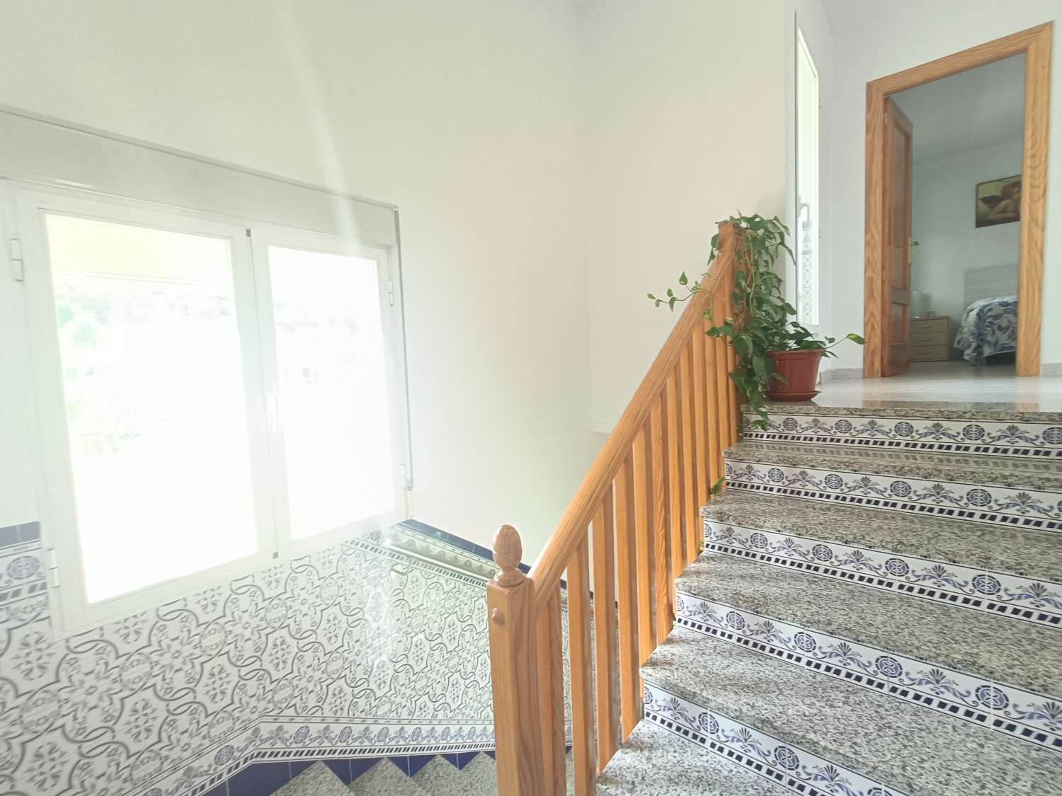 Gran casa independiente con magníficas vistas en las afueras del pueblo