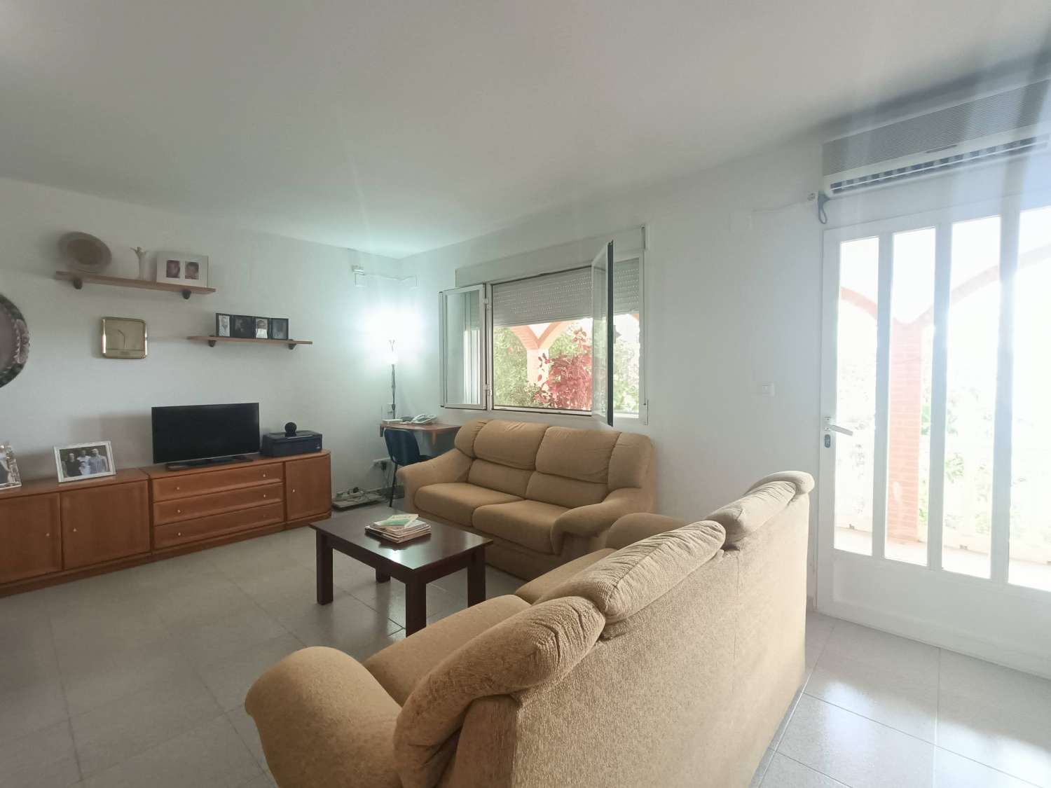 Gran casa independiente con magníficas vistas en las afueras del pueblo