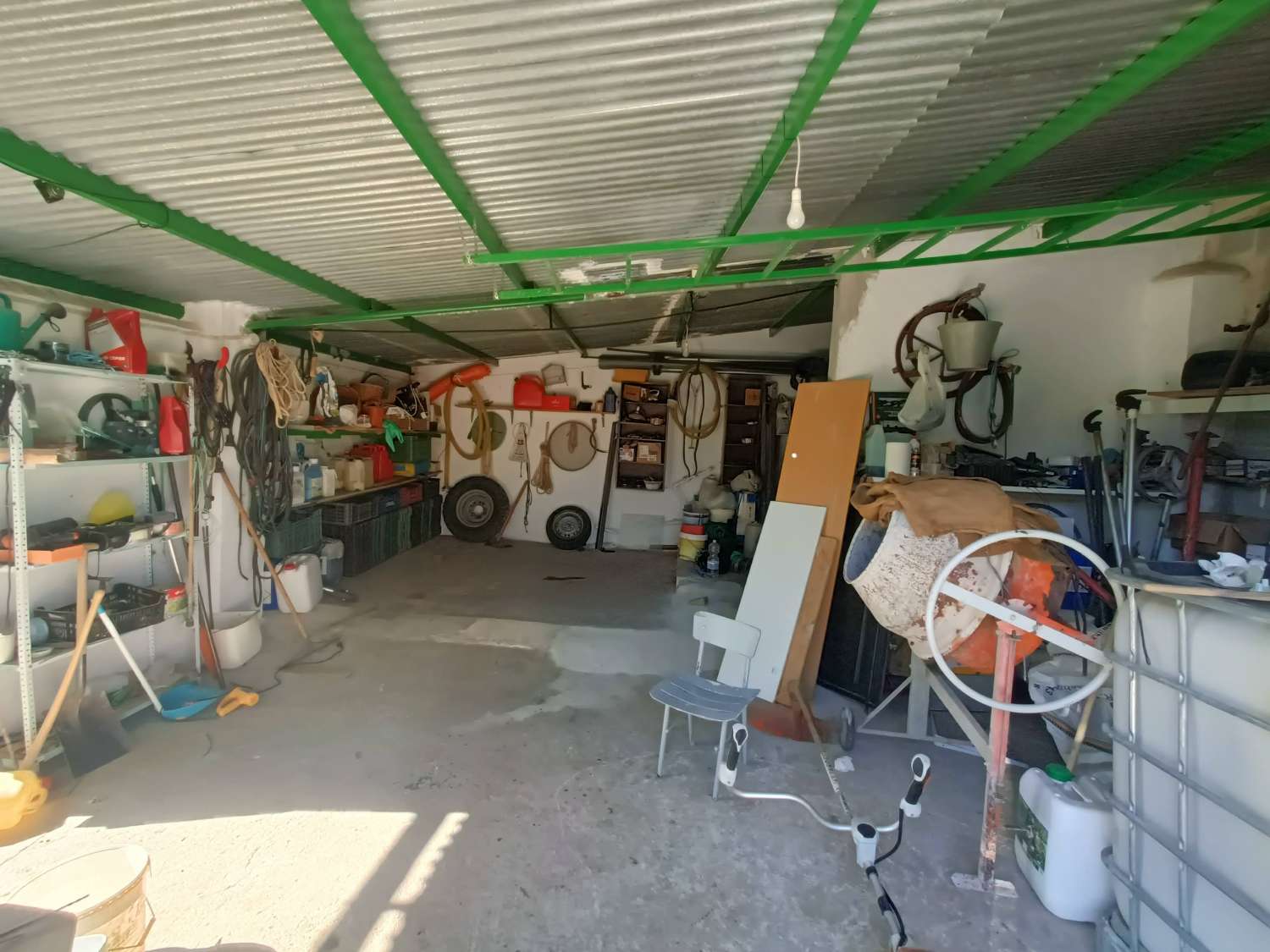 Traditional farmhouse for renovation