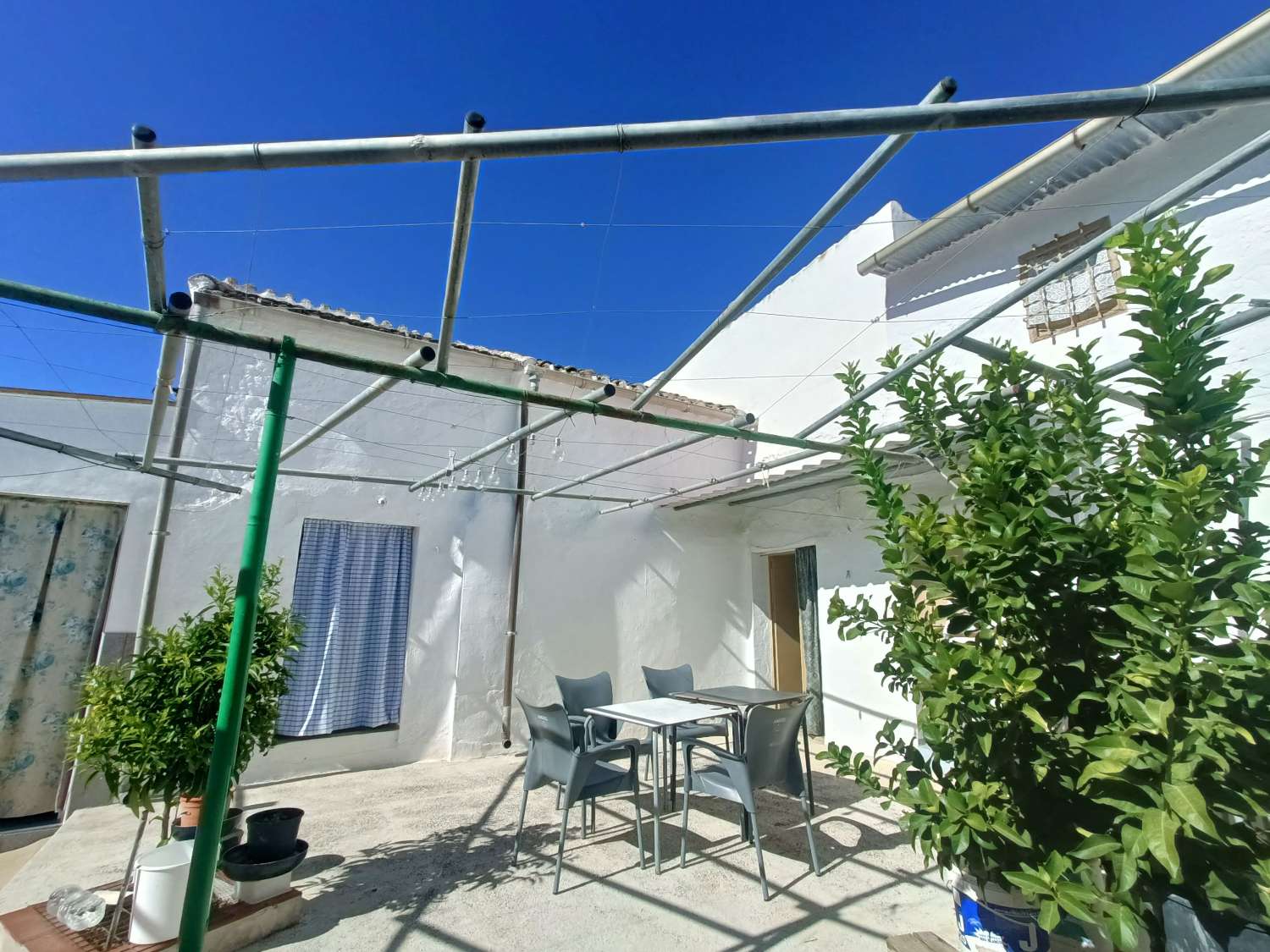 Traditional farmhouse for renovation