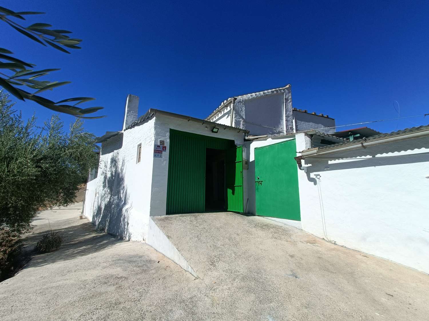 Traditional farmhouse for renovation