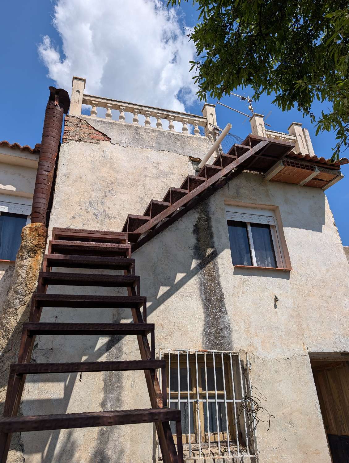 Village house with large courtyar and roof terrace with spectacular views