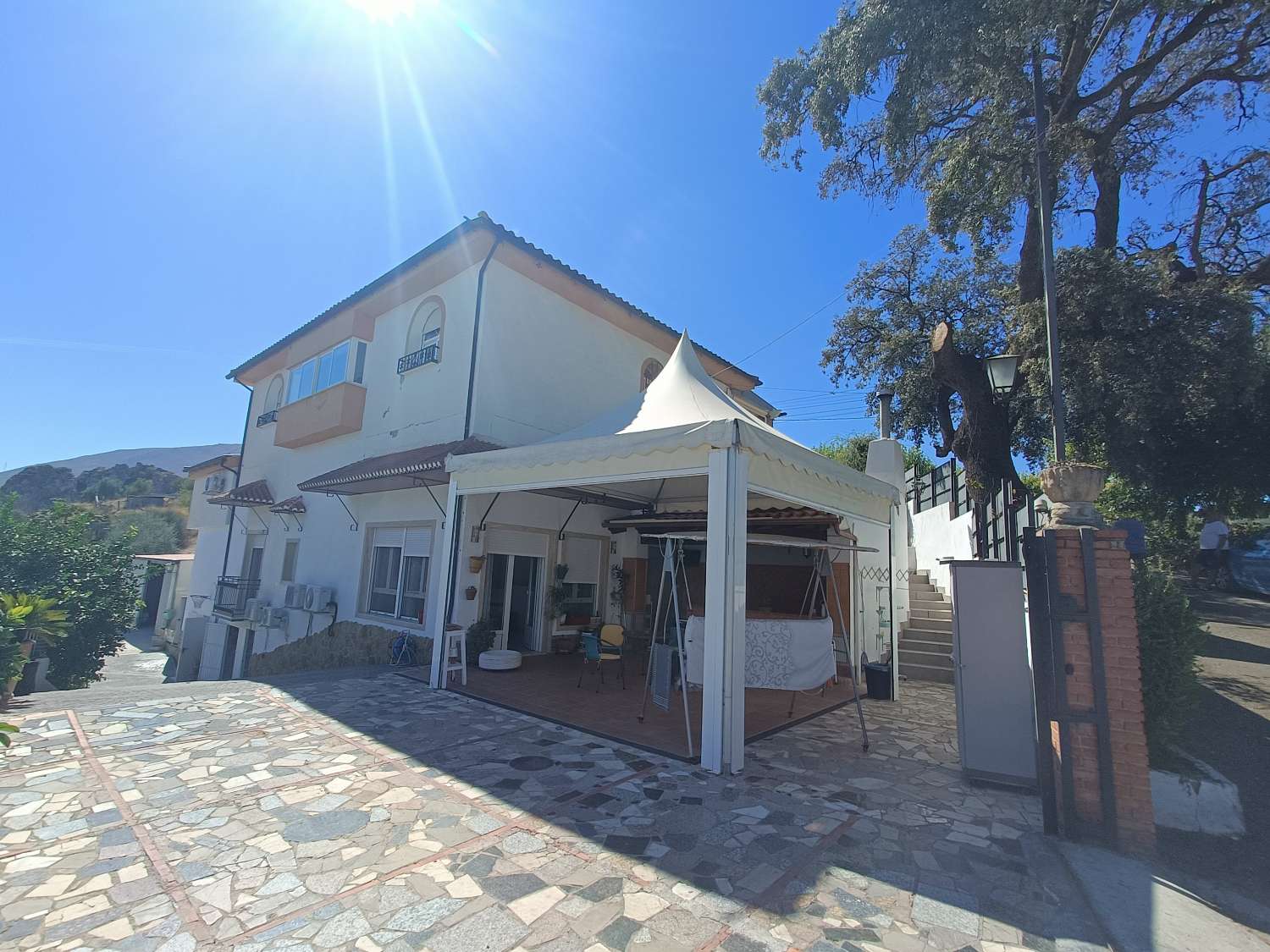 Impressive deached villa with land, views and good access