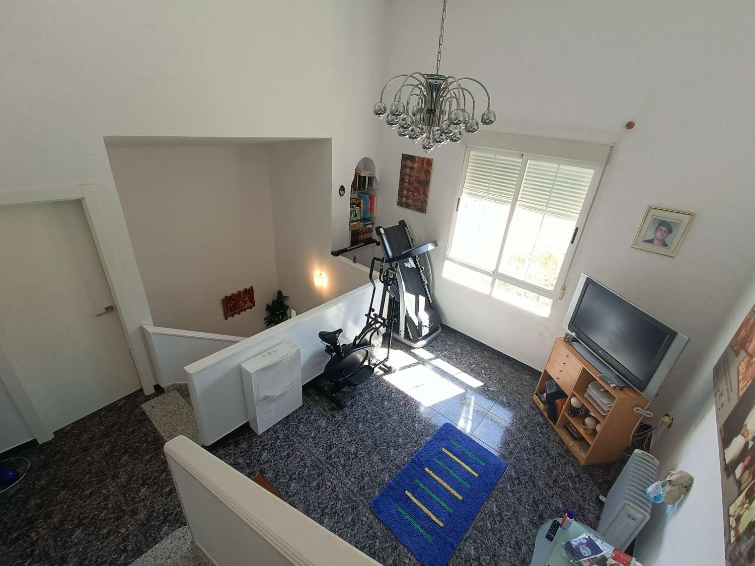 Impressive deached villa with land, views and good access