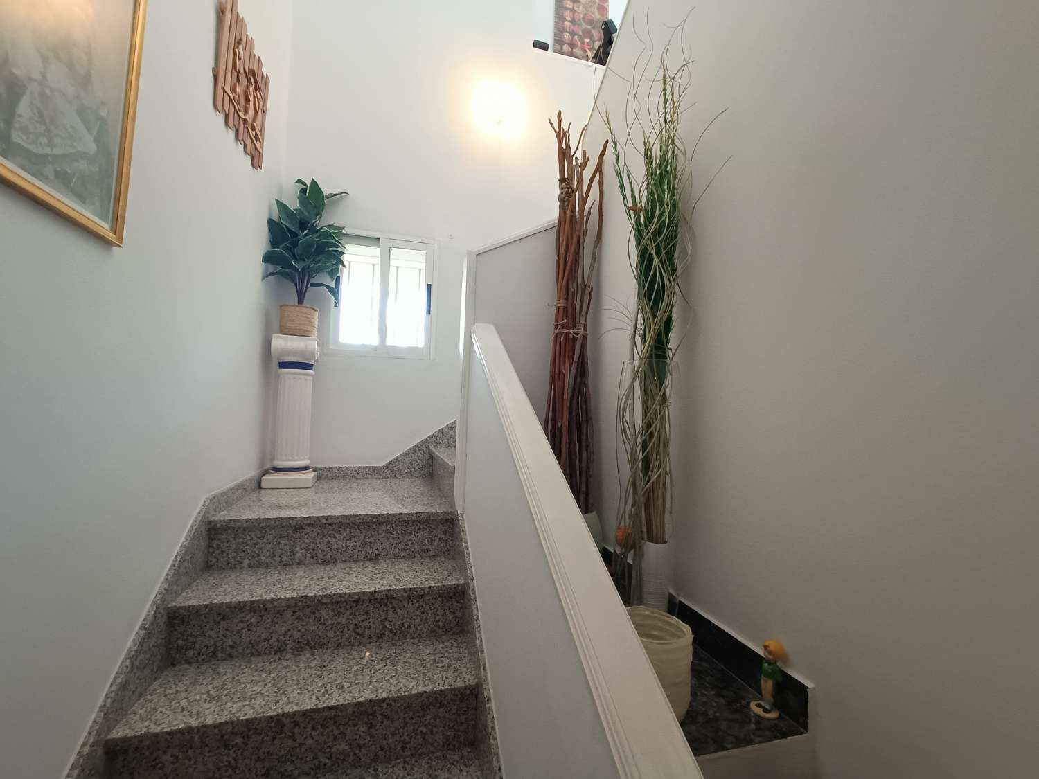 Impressive deached villa with land, views and good access