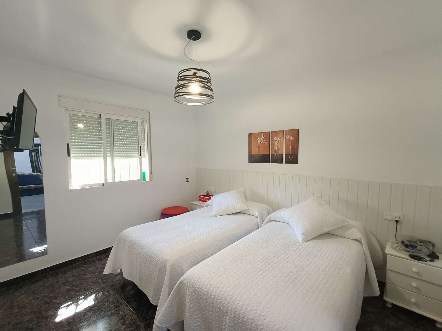 Impressive deached villa with land, views and good access
