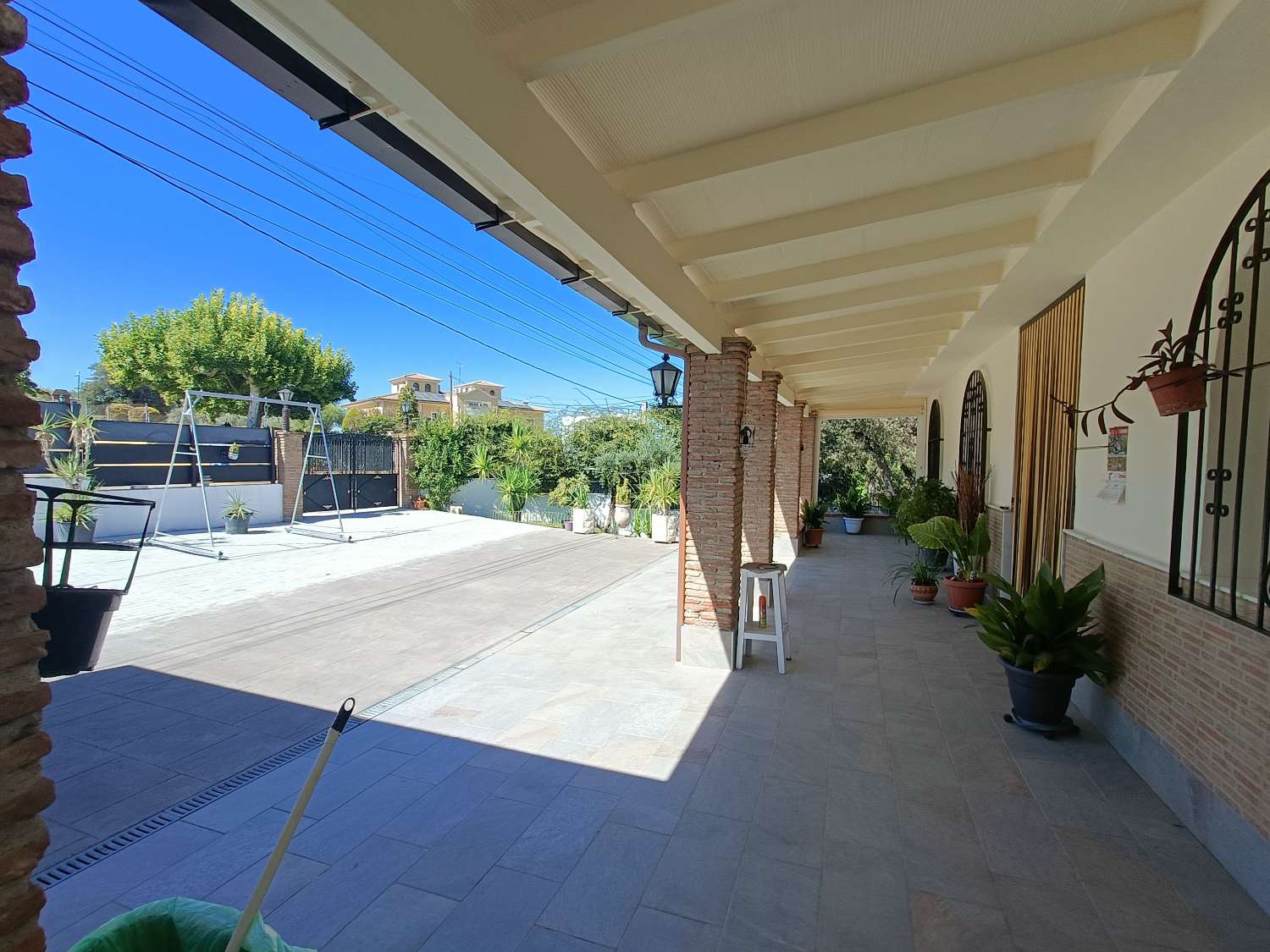 Impressive deached villa with land, views and good access