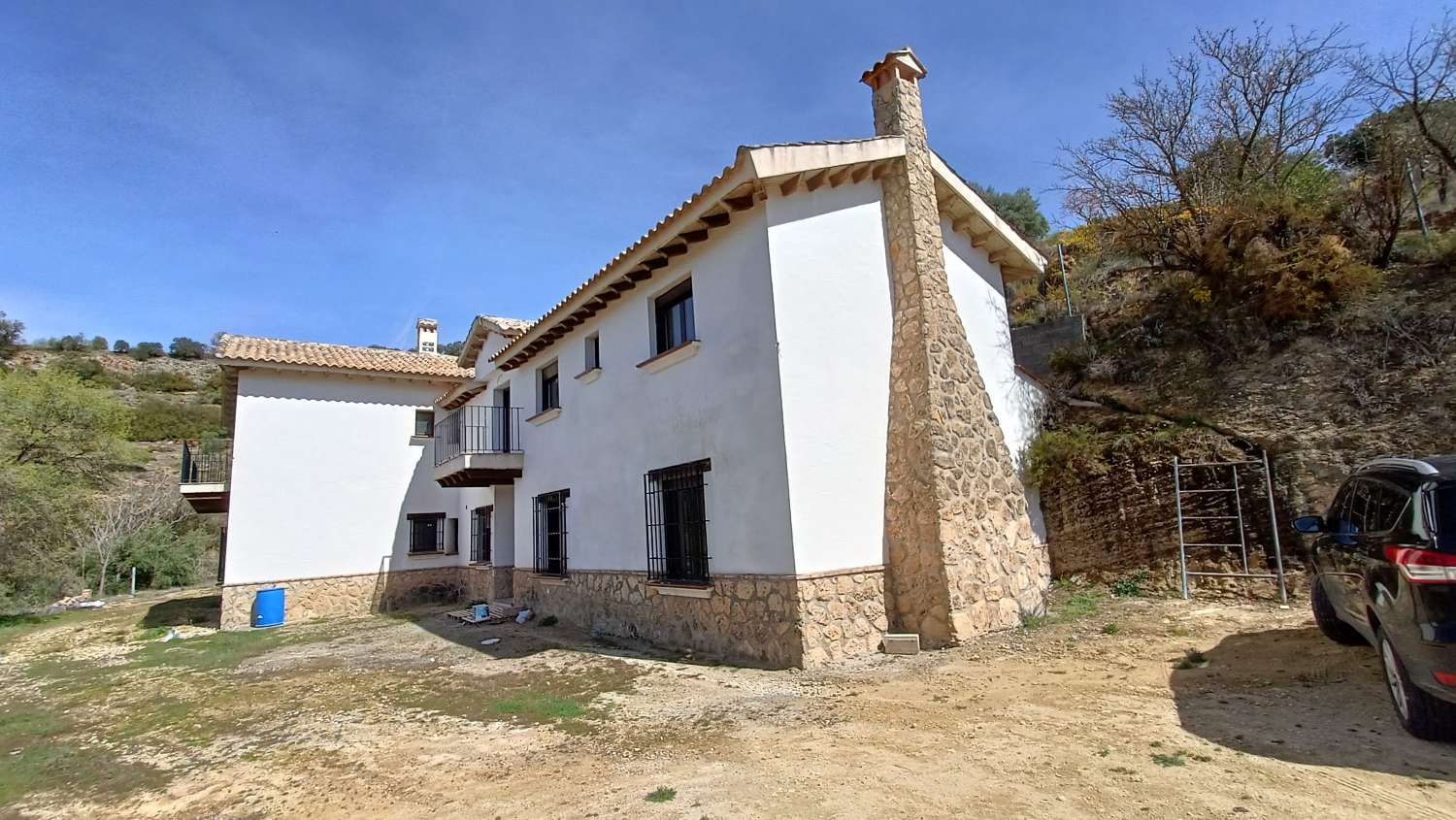 IDEAL CORTIJO POUR L'ACCOMMODATION RURAL AVEC MONTEFRIO VIEW